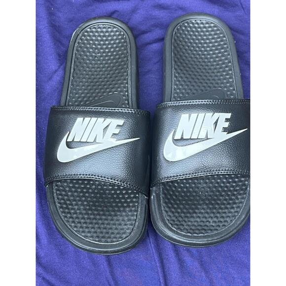 Nike Benassi 12 JDI Black/White Men Slides Sandal 343880090 - Picture 2 of 10